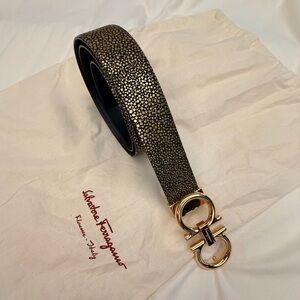 Salvatore Ferragamo Black and Gold Pebbled Belt